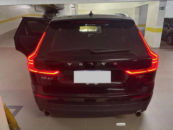 VOLVO XC60 2.0 T8 HYBRID MOMENTUM AWD GEARTRONIC VOLVO XC60 2.0 T8 HYBRID MOMENTUM AWD GEARTRONIC